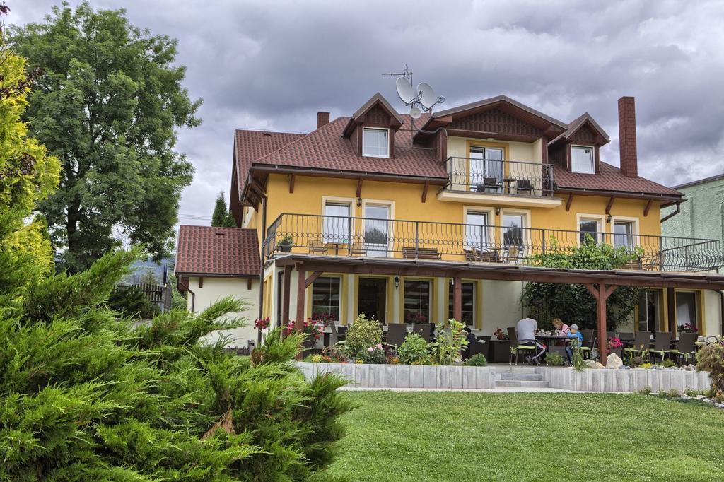 Penzion Fantazia Michalova - Brezno-Muranska Planina Buitenkant foto