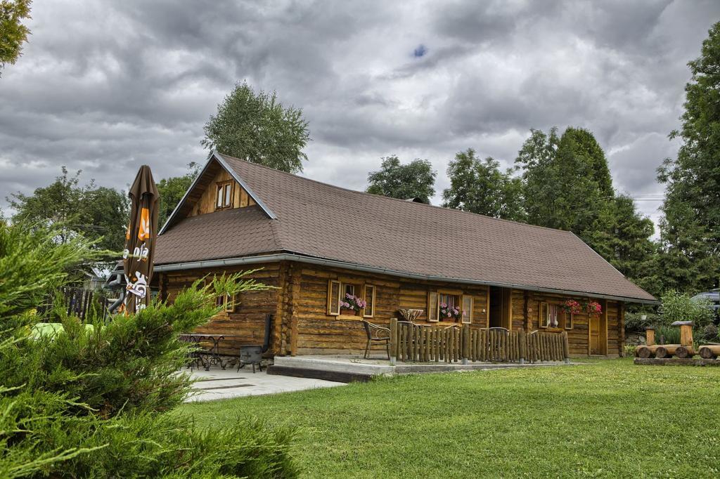 Penzion Fantazia Michalova - Brezno-Muranska Planina Buitenkant foto