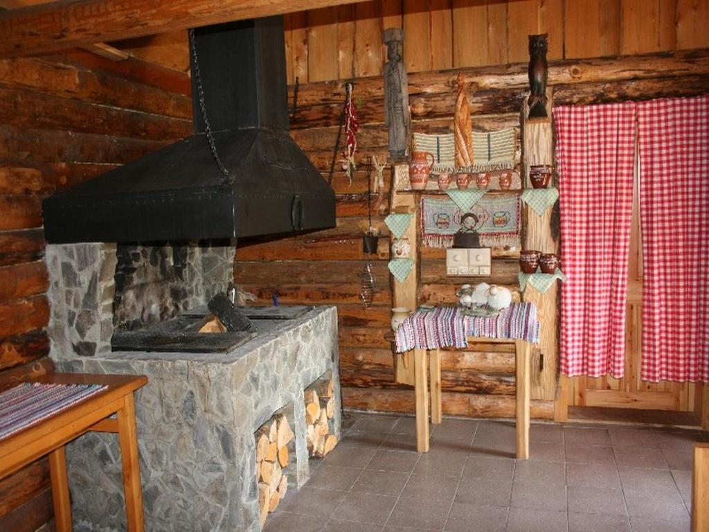 Penzion Fantazia Michalova - Brezno-Muranska Planina Buitenkant foto