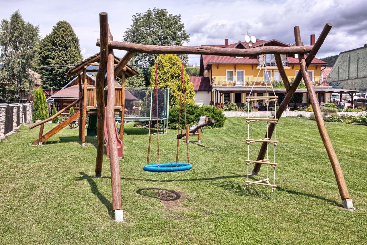 Penzion Fantazia Michalova - Brezno-Muranska Planina Buitenkant foto